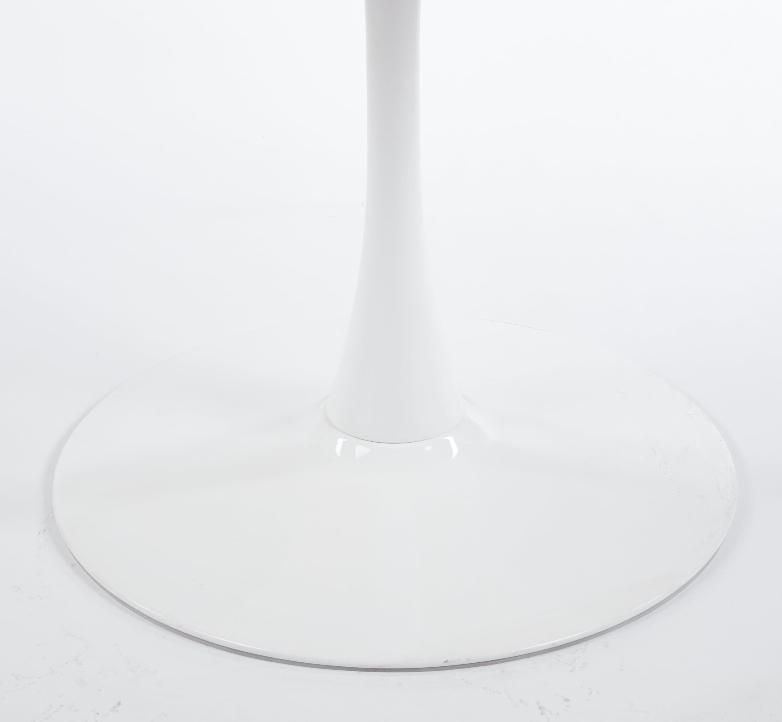 42" Round Tulip Dining Table, Mid-Century Tulip Table Kitchen Tulip Dining Table 2-4 People with MDF Table Top &Metal Base for Office Living Room