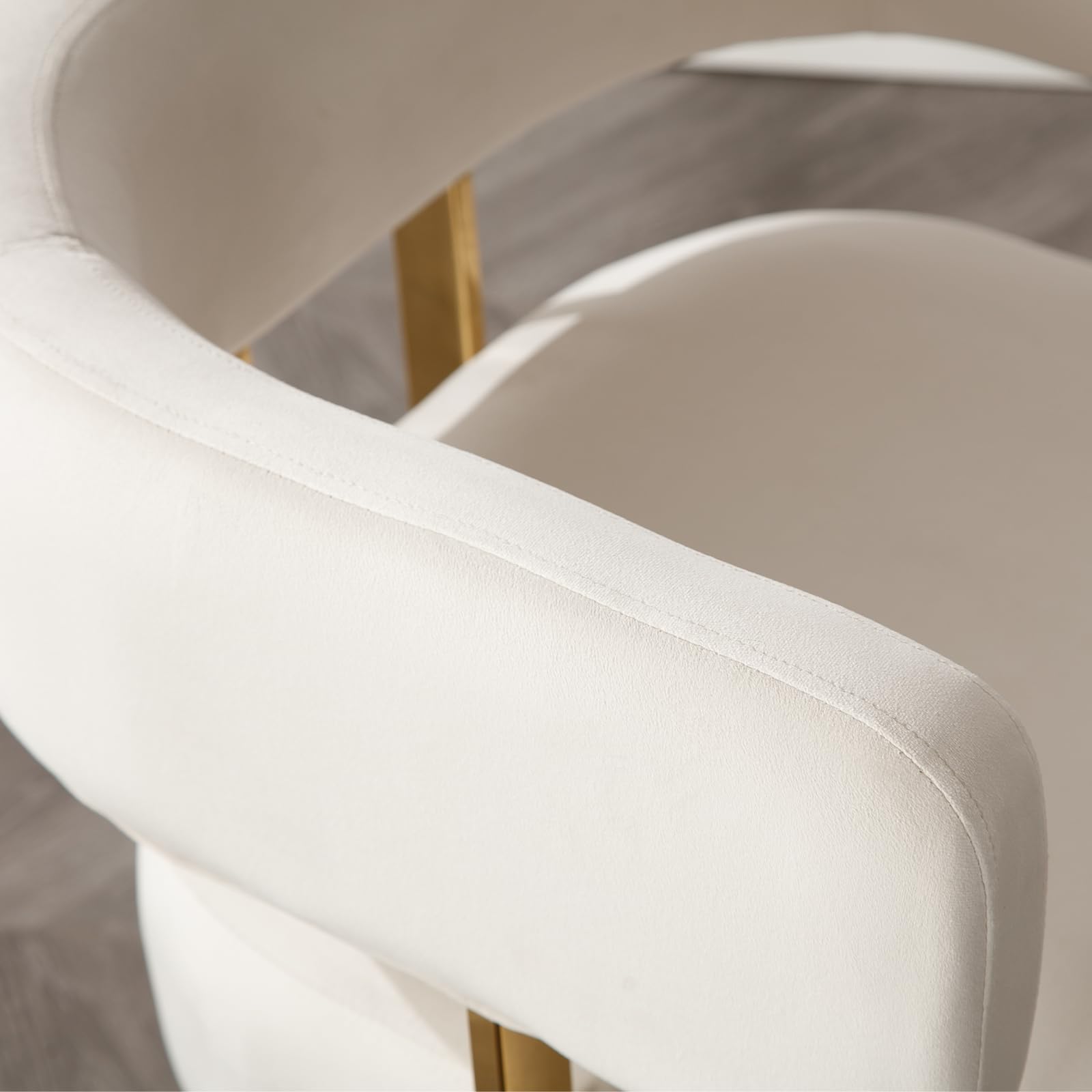 Modern Barrel Accent Chair, Velvet Fabric Living Room Chair with Gold Metal Legs, Comfy Upholstered Single Sofa Armchair Side Chair for Lounge/Bedroom/Reading, Beige