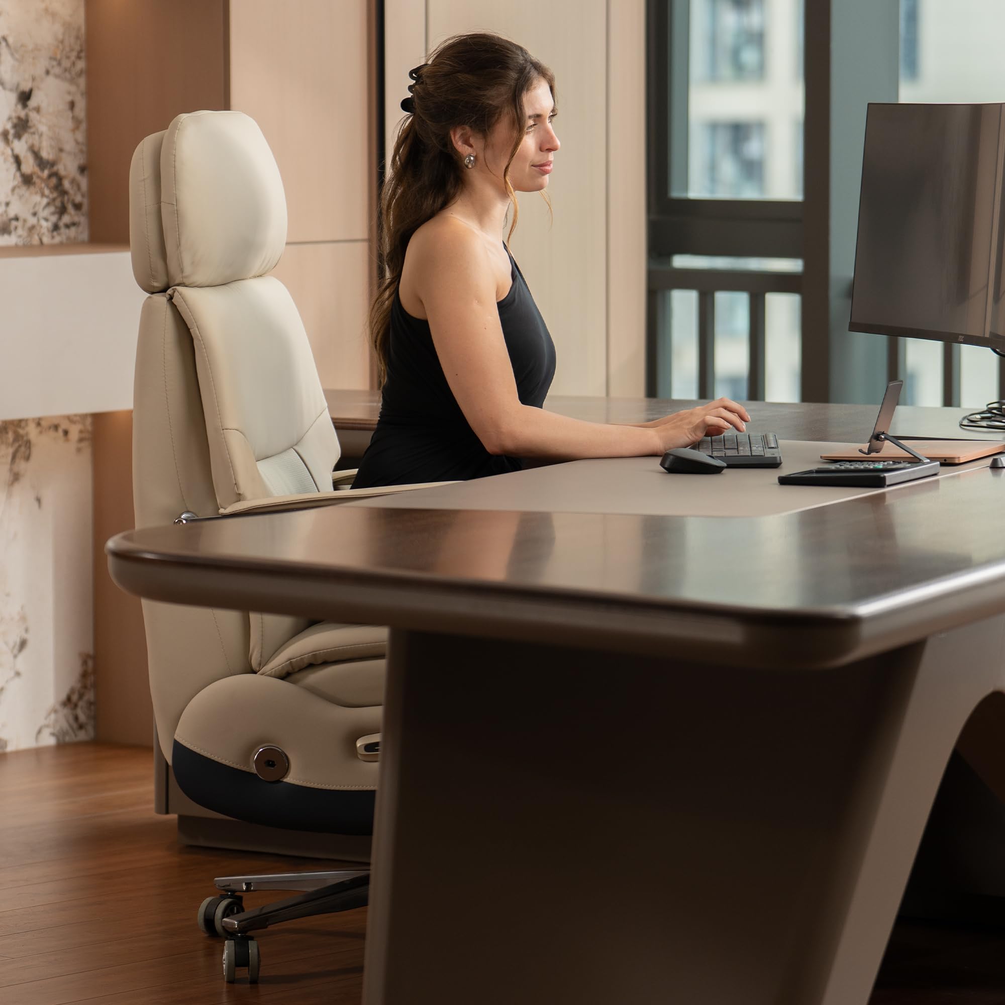 Ergonomic Power Recliner Chair for Long Hours, Leather Electric Luxury Office & Home Desk Chair with Back Heating and Ventilation, 3-Speed Cooling, 400Lbs Capacity (Light Coffee)