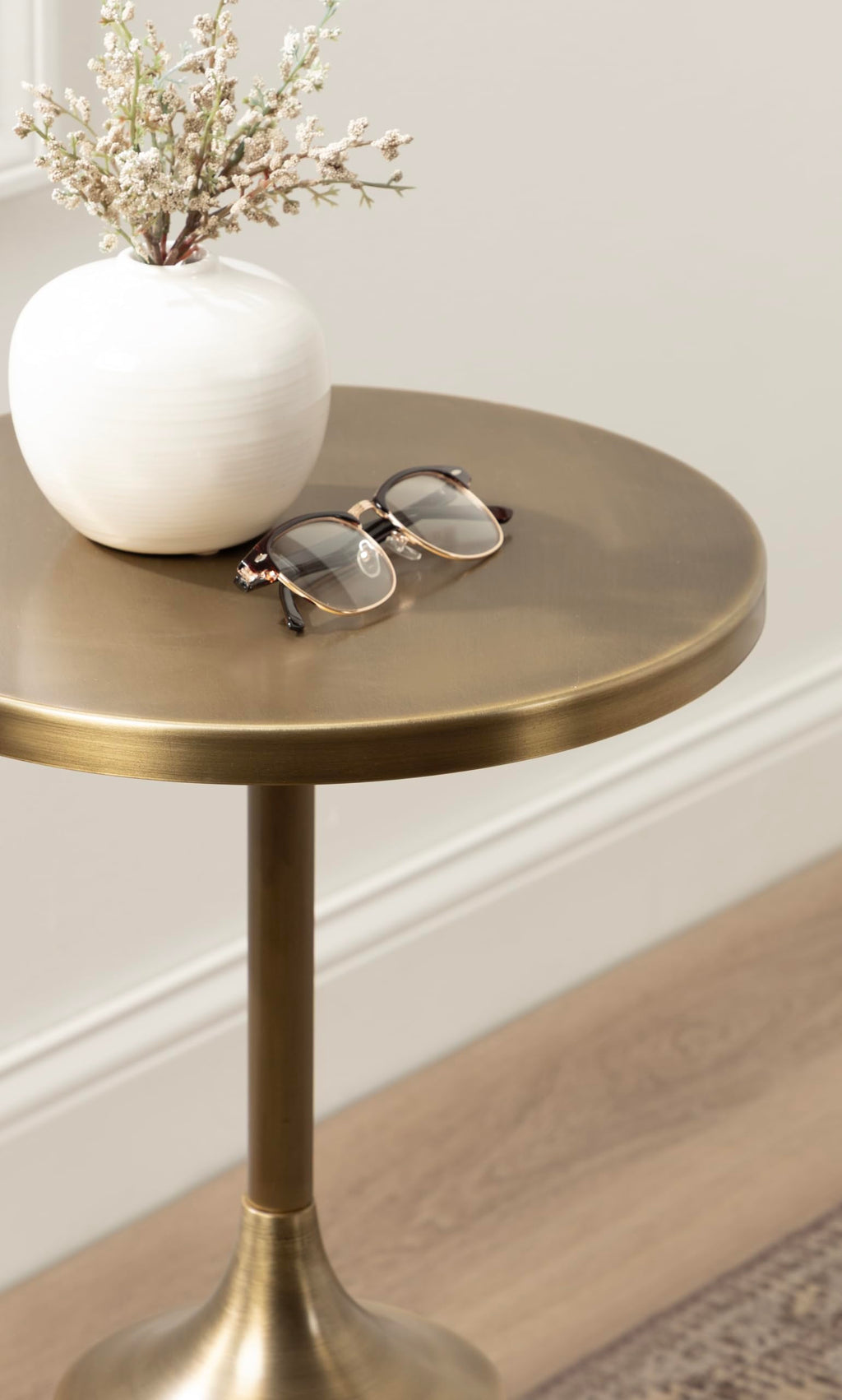 Whelan Modern Metal Round Side Table, 14 x 14 x 24, Antique Brass and Walnut Brown, Transitional Sculptural Indoor Plant Stand for Living Room End Table or Bedroom Nightstand
