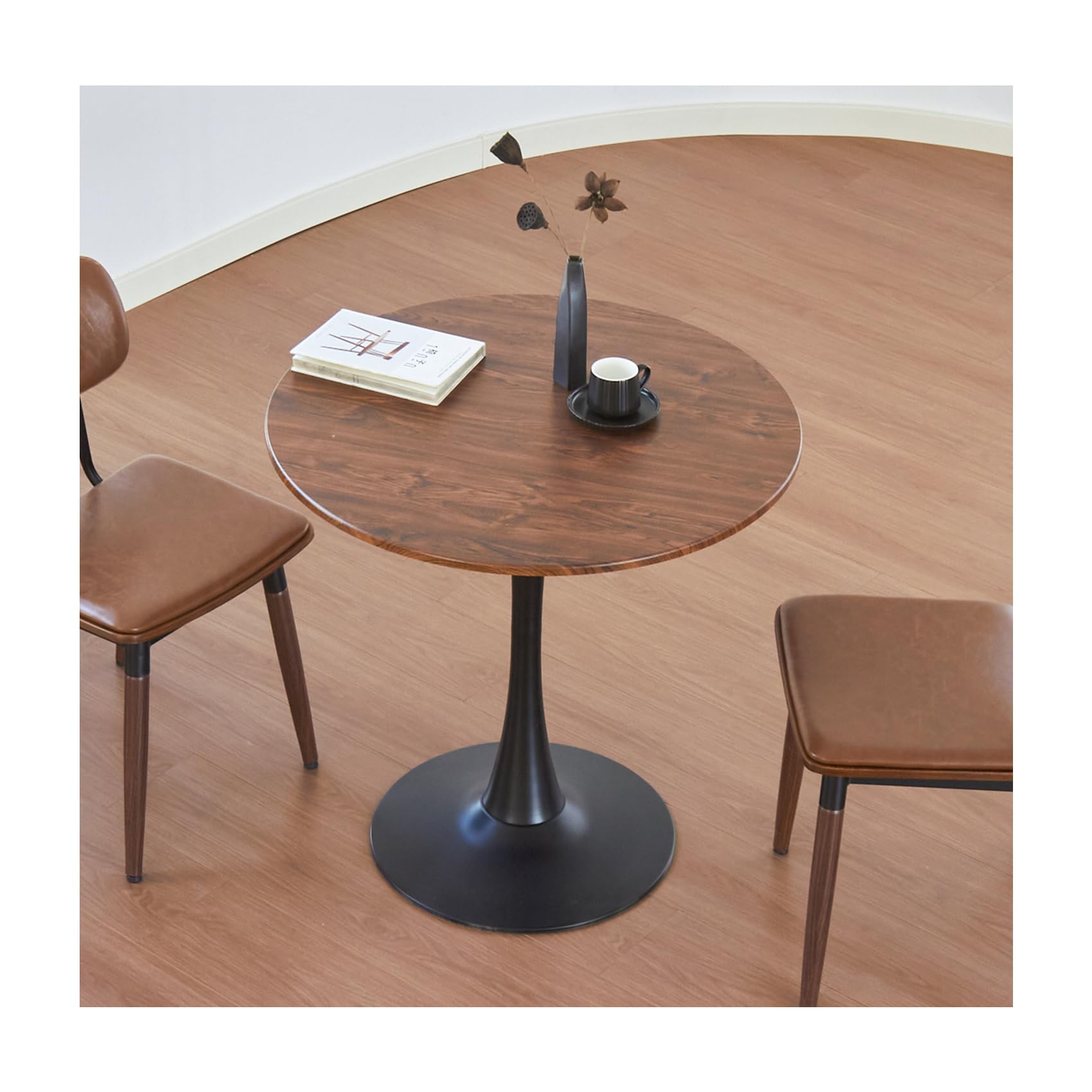 Round Dining Table, 24