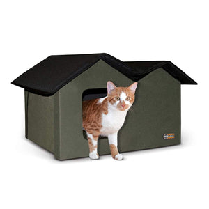 Extra-Wide Outdoor Cat House for Outside Pets, Weatherproof Outdoor House for Large Cats, Insulated Kitty Shelter, 2 Doors, Waterproof Removable Floor Pad, Unheated - Olive