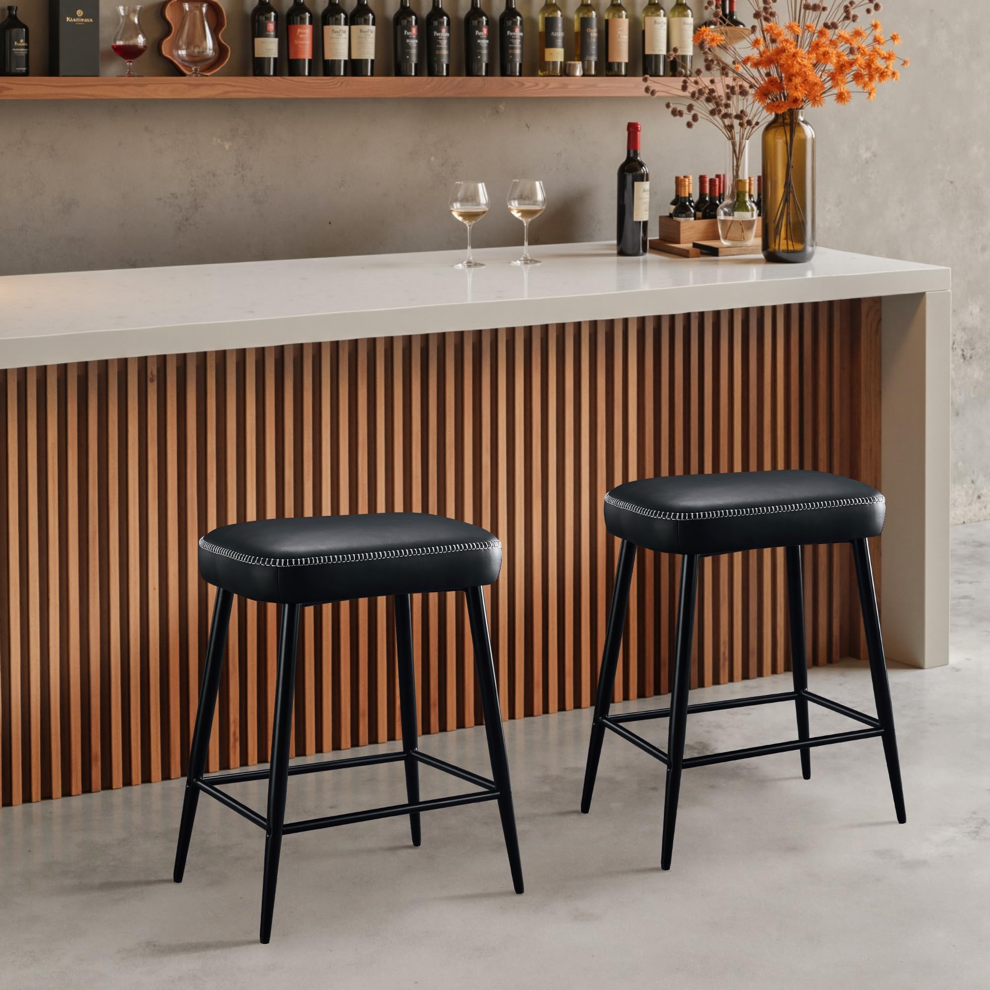 Bar Stools Set of 2, 24 Inch Counter Height Bar Stool for Kitchen Island, Modern Kitchen Bar Stools with Sturdy Metal Base and Thickened Cushion, Black