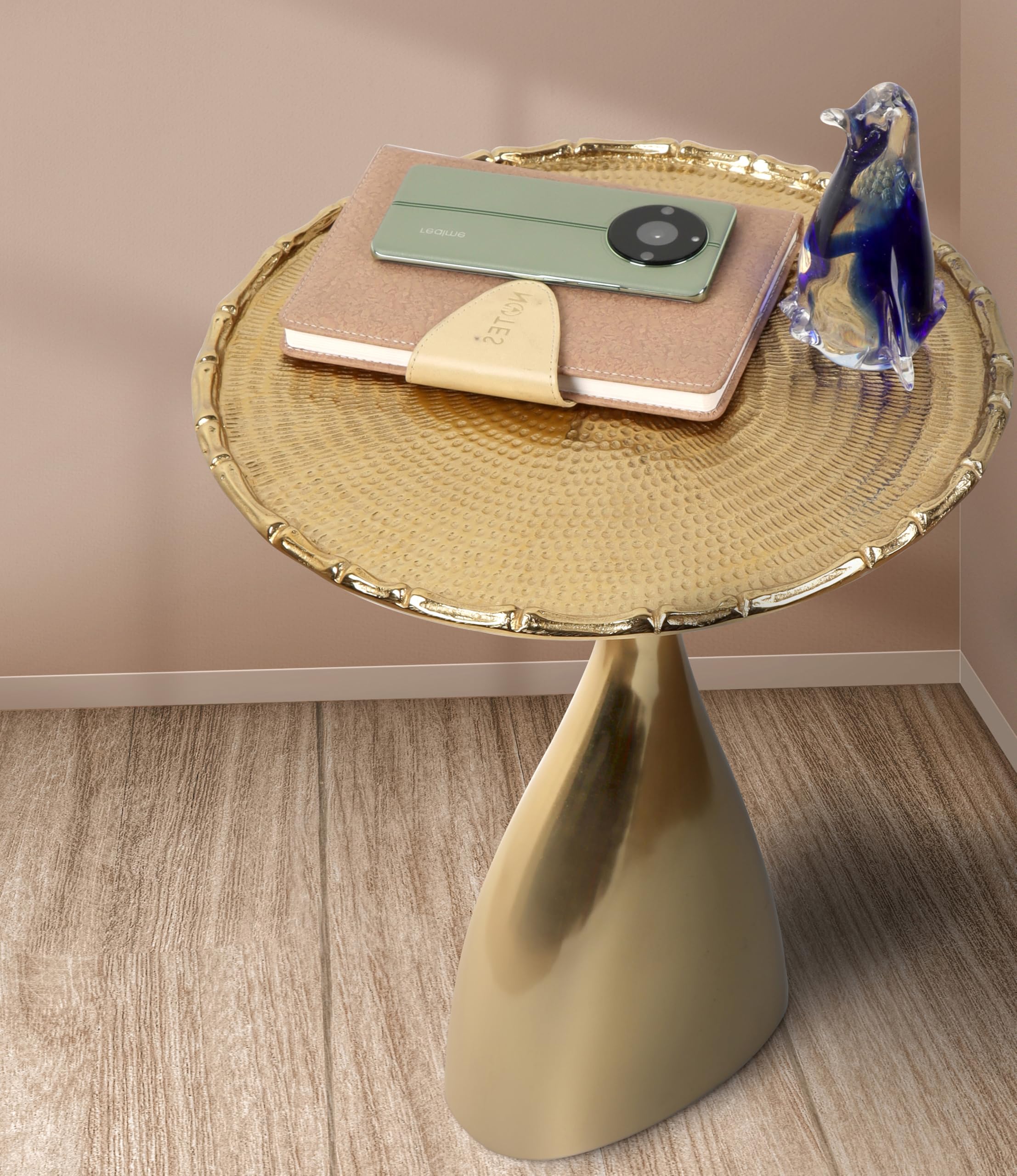 18" Round Metal End Table, Living Room Coffee End Table with Pedestal for Small Spaces, Accent for Indoor Use, Living Room, Bedroom, Balcony (Gold)